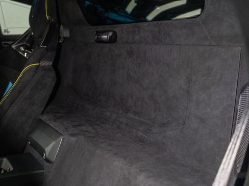 Used 2023 Lamborghini Huracan STO image 21