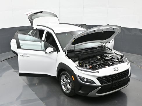 Used 2022 Hyundai Kona SEL FWD image 46