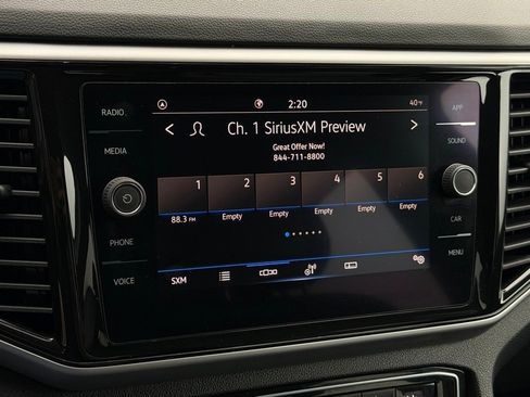 Used 2022 Volkswagen Atlas Cross Sport SE image 14