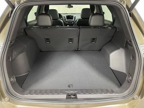 Used 2024 Chevrolet Equinox RS w/ RS Leather Package image 25