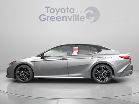 Used 2025 Toyota Camry XSE w/ Premium Plus Package FWD image 5
