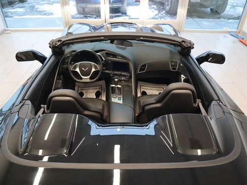 Used 2016 Chevrolet Corvette Stingray w/ Carbon Flash Badge Package image 16