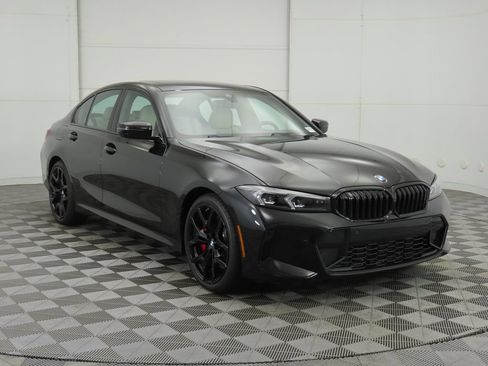 Used 2026 BMW 330i xDrive Sedan w/ M Sport Package AWD/4WD image 3