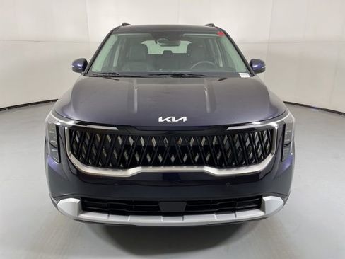 New 2026 Kia Carnival EX image 3