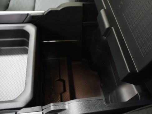 New 2026 RAM 1500 4x4 Crew Cab image 25