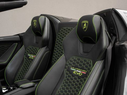 Used 2020 Lamborghini Huracan EVO AWD/4WD image 10