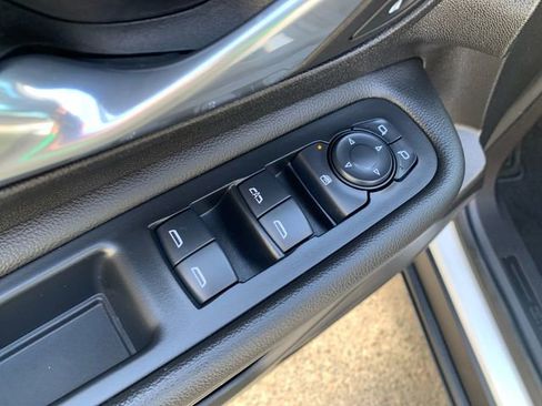 Used 2024 GMC Terrain SLE image 20