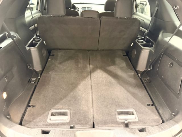 Used 2017 Ford Explorer XLT w/ Equipment Group 201A AWD/4WD image 25