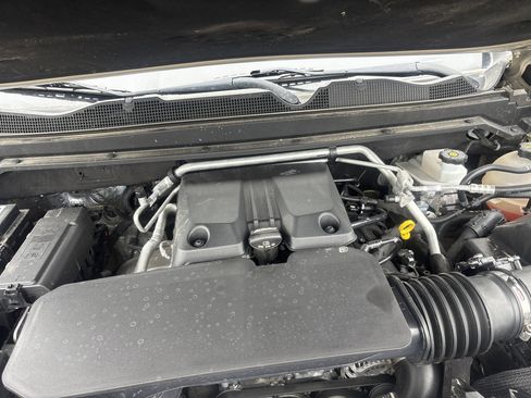 Used 2024 Chevrolet Colorado ZR2 w/ Technology Package image 29