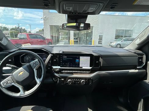 Used 2026 Chevrolet Silverado 2500 LT AWD/4WD image 10