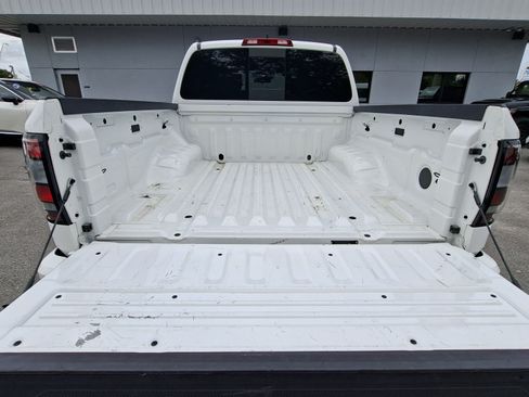 Used 2023 Nissan Frontier PRO-4X w/ Technology Package AWD/4WD image 21