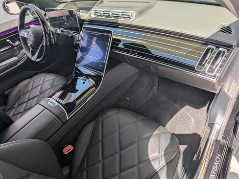 Used 2024 Mercedes-Benz Maybach S 580 4MATIC image 24