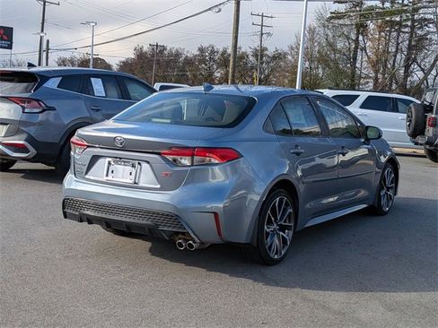 Used 2022 Toyota Corolla SE image 3