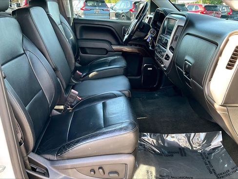 Used 2017 GMC Sierra 1500 SLT w/ SLT Preferred Package AWD/4WD image 8