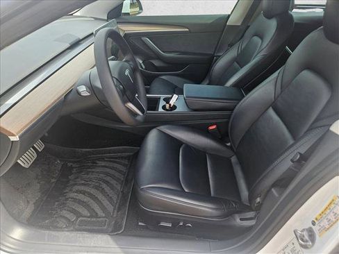 Used 2022 Tesla Model 3 Performance image 14