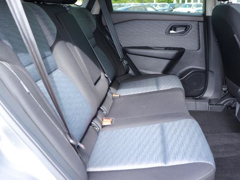 Used 2023 Nissan Rogue SV FWD image 20