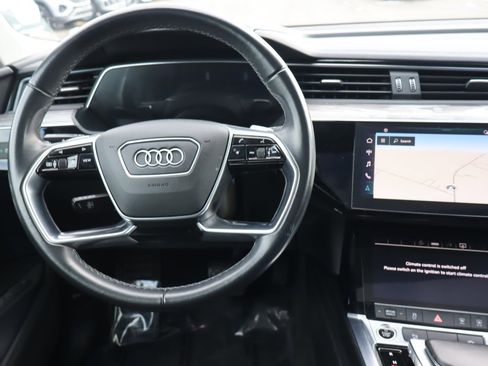 Used 2021 Audi e-tron Premium image 9