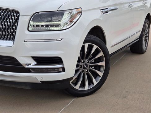 Used 2021 Lincoln Navigator Reserve w/ Luxury Package RWD image 7
