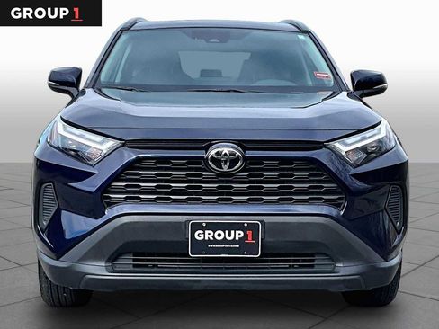 Used 2024 Toyota RAV4 XLE AWD/4WD image 4