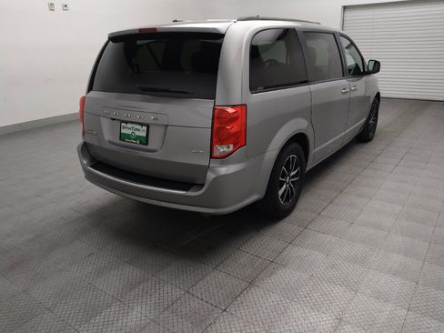 Used 2019 Dodge Grand Caravan GT FWD image 9