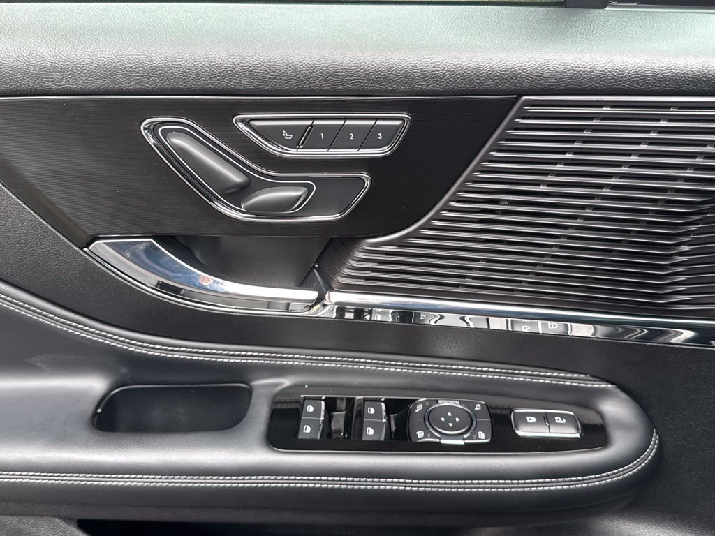 Used 2022 Lincoln Corsair FWD image 29
