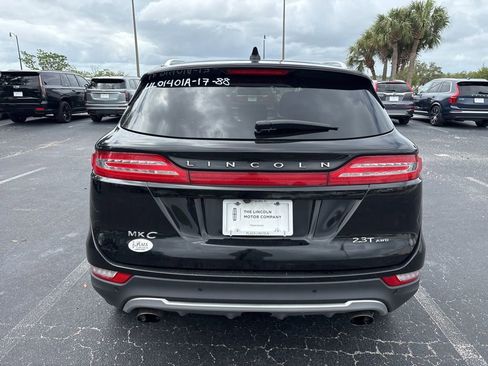Used 2017 Lincoln MKC Reserve image 4