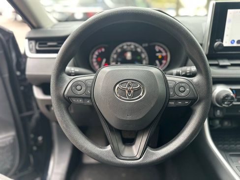 Used 2025 Toyota RAV4 XLE FWD image 15