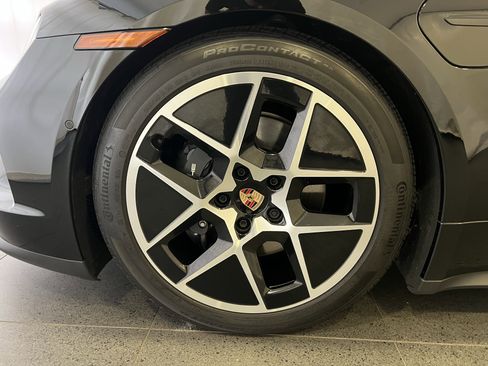 Certified 2025 Porsche Taycan image 10