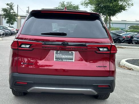 New 2026 Toyota Grand Highlander AWD Hybrid image 7