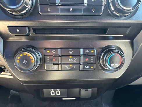 Used 2018 Ford F150 XLT w/ Equipment Group 302A Luxury AWD/4WD image 6