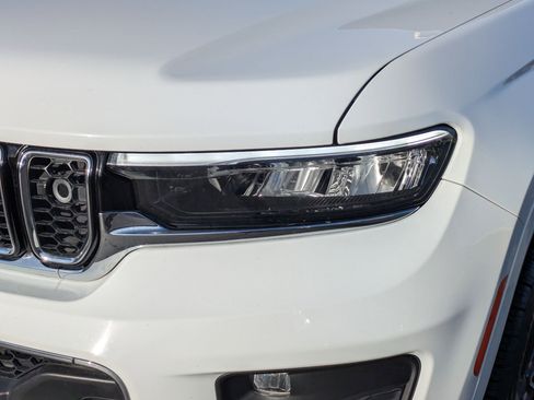 Used 2022 Jeep Grand Cherokee L Overland w/ Advanced Protech Group III image 10