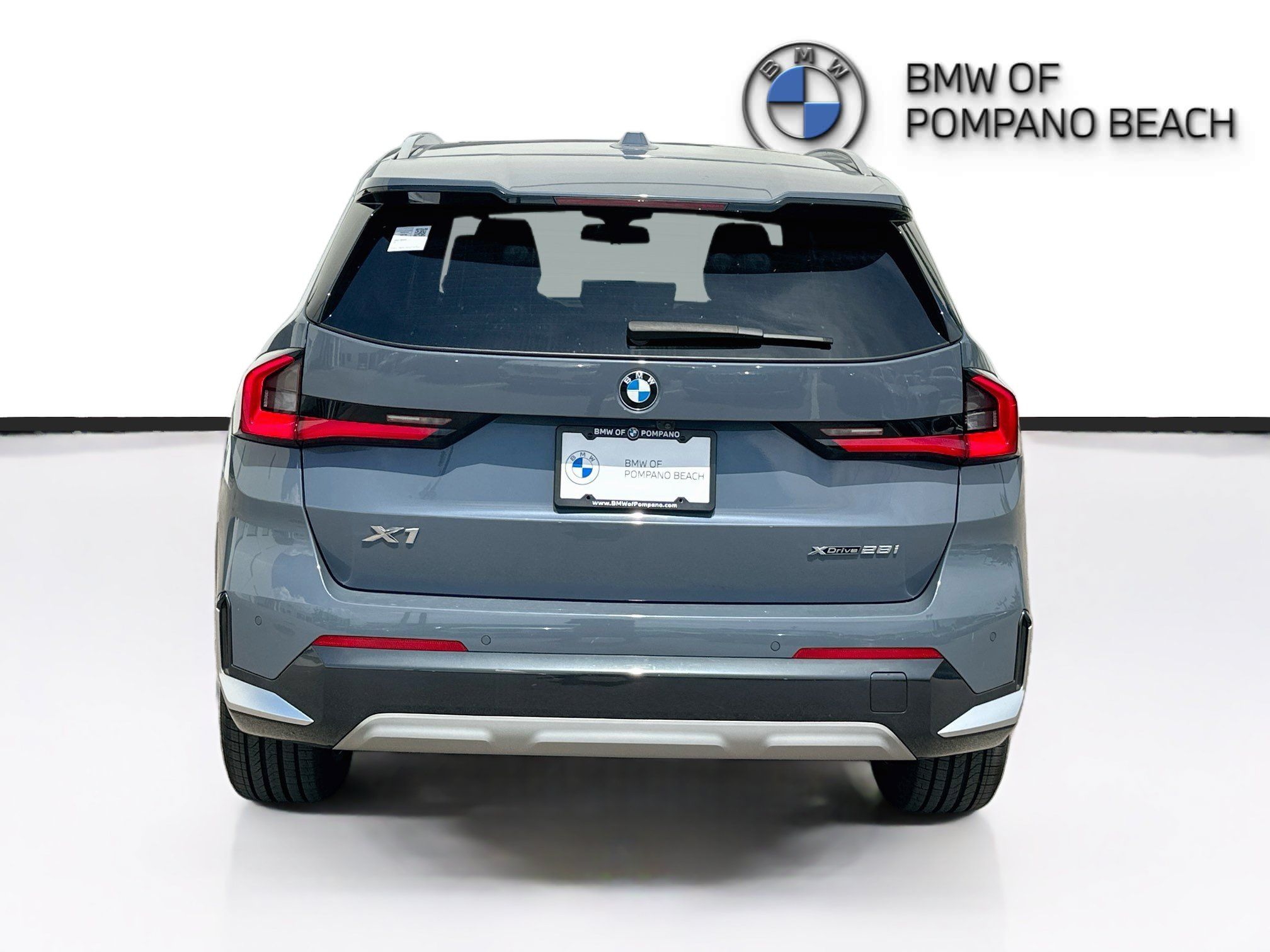 Used 2024 BMW X1 xDrive28i AWD/4WD image 6