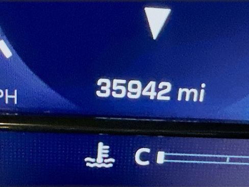 Used 2023 Chevrolet Silverado 1500 LT image 18