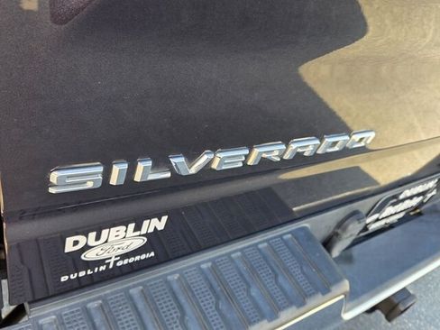Used 2023 Chevrolet Silverado 1500 LT AWD/4WD image 13