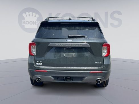 Used 2024 Ford Explorer XLT w/ Equipment Group 202A AWD/4WD image 10