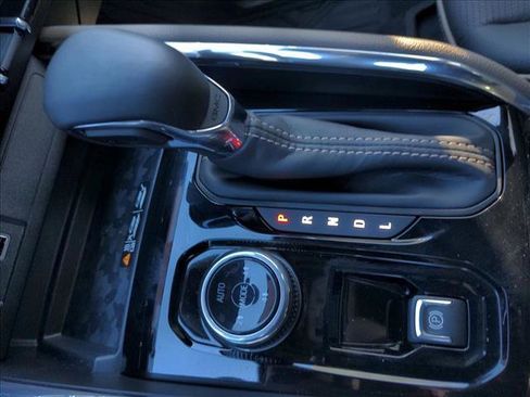 New 2026 GMC Canyon Denali image 14