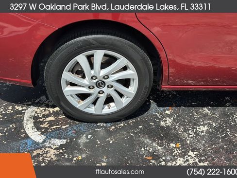 Used 2015 MAZDA MAZDA5 Sport FWD image 14