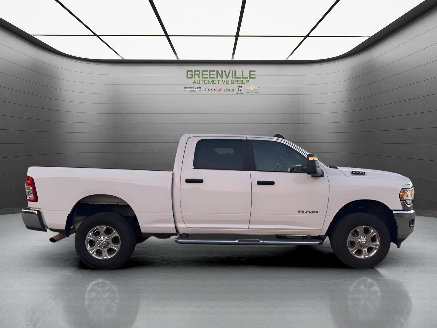 Used 2024 RAM 2500 Big Horn AWD/4WD image 9