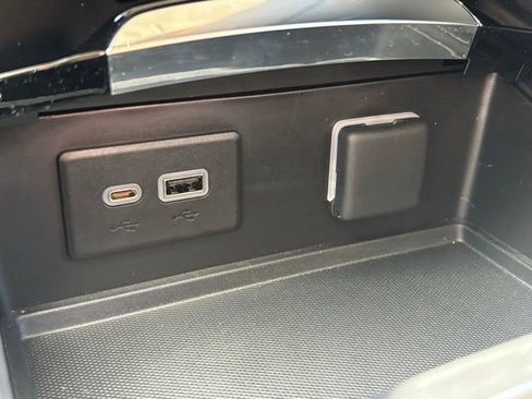 Certified 2023 Buick Envision Essence AWD/4WD image 32