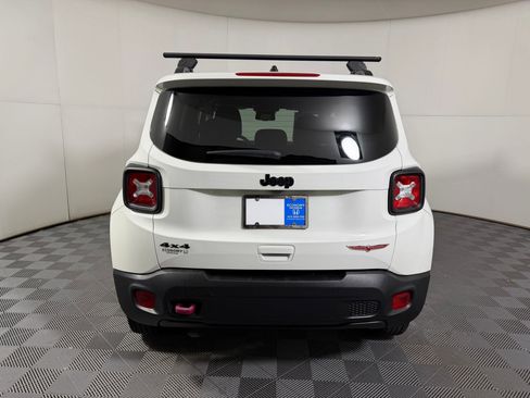 Used 2023 Jeep Renegade Trailhawk w/ Trailhawk Elite Group image 9