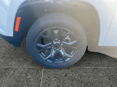 New 2026 Jeep Grand Wagoneer Limited image 14