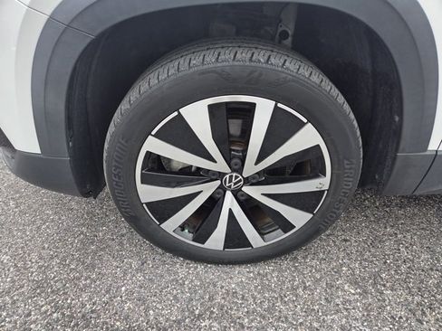 Used 2022 Volkswagen Taos SE w/ IQ.Drive SE Package image 30