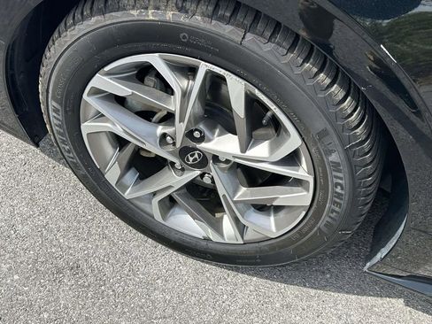 Used 2021 Hyundai Sonata SEL w/ Convenience Package FWD image 9