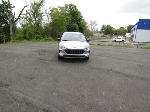 Used 2022 Ford Escape SE AWD/4WD image 36