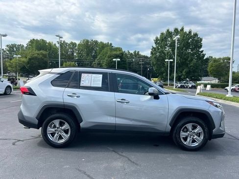Used 2024 Toyota RAV4 XLE FWD image 5
