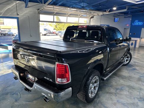 Used 2017 RAM 1500 Laramie AWD/4WD image 2