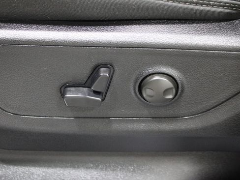 Used 2026 RAM 1500 Big Horn AWD/4WD image 5