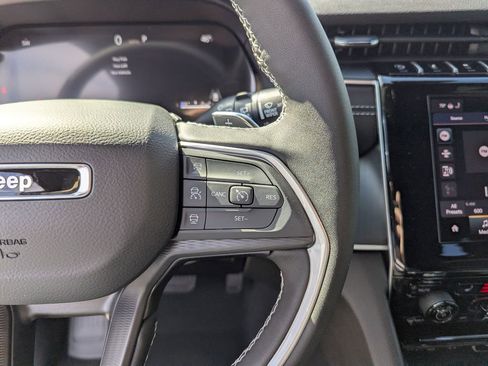 New 2025 Jeep Grand Cherokee L Altitude AWD/4WD image 23