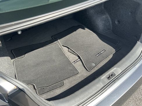 Used 2019 Nissan Altima 2.5 S FWD image 21