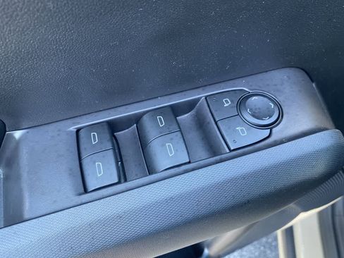 Used 2023 Chevrolet Colorado W/T image 13